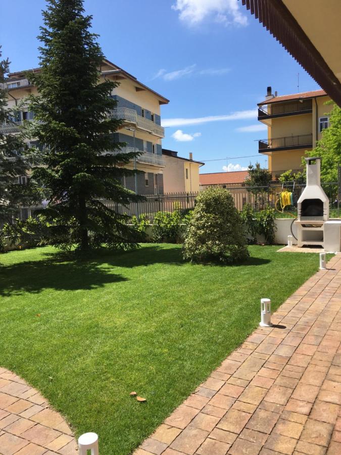 Villa Andalu Appartamenti Сан Джовани Ротондо Екстериор снимка
