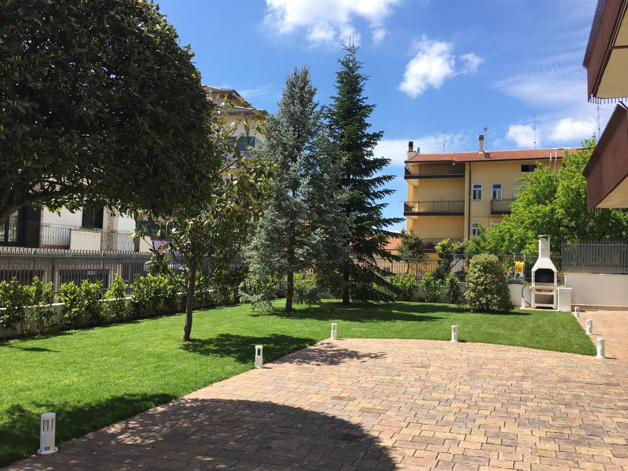 Villa Andalu Appartamenti Сан Джовани Ротондо Екстериор снимка